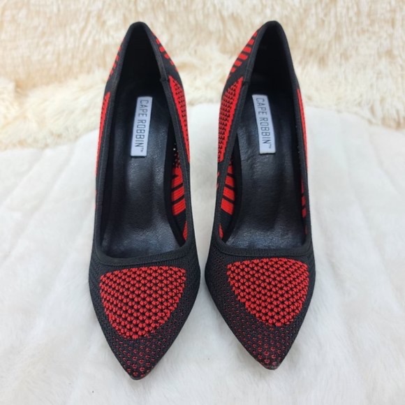 * Cape Robbin Red & Black Knit Pointy Toe Pump With 4" High Heel - Picture 4 of 9